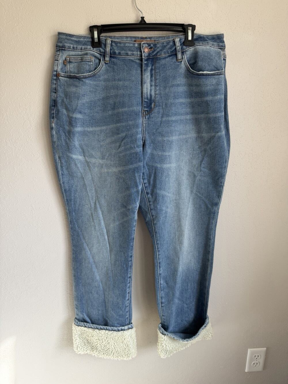 Judy Blue Light Wash Blue Denim Straight Leg Sherpa Ankle Jeans Women 18W Casual